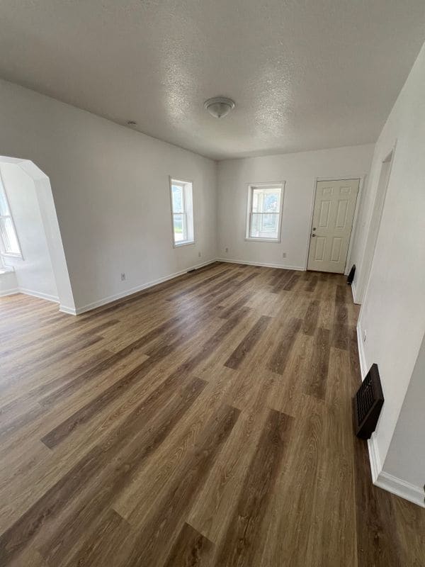 Foto del edificio - 509 W Pleasant St