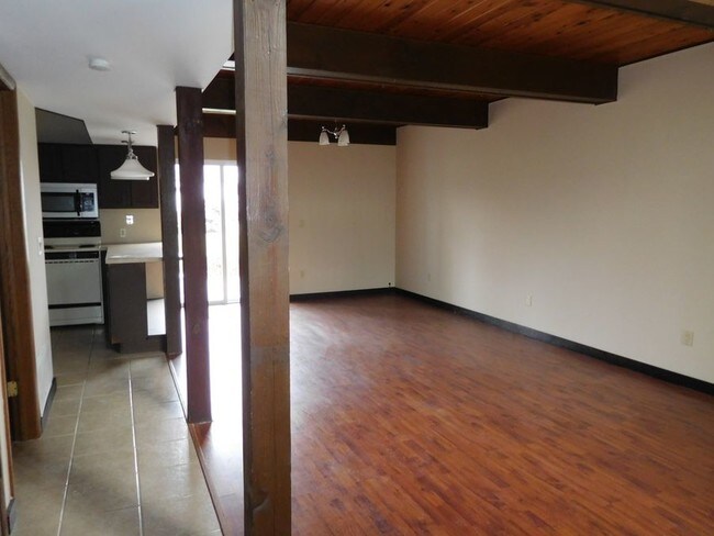 Foto del edificio - 6235 Gladys St