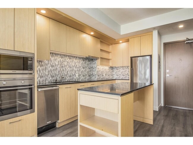 Building Photo - 13495 Central Ave