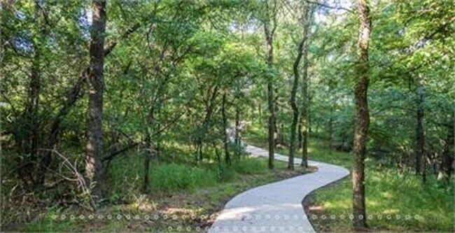 Building Photo - 1 story 4 Bed 3 Bath in Paloma Creek with ...