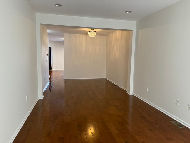 Foto del edificio - 74 Andrews Way