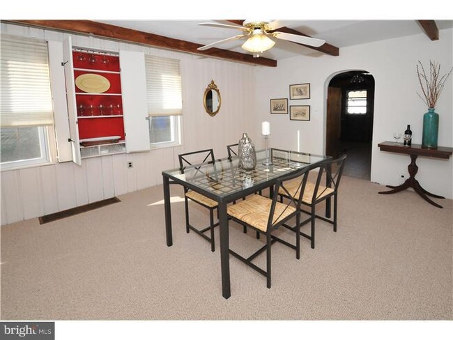 Building Photo - 7728 Union Ave