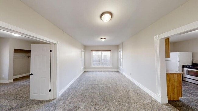 Photo - 219 N Institute St Apartment