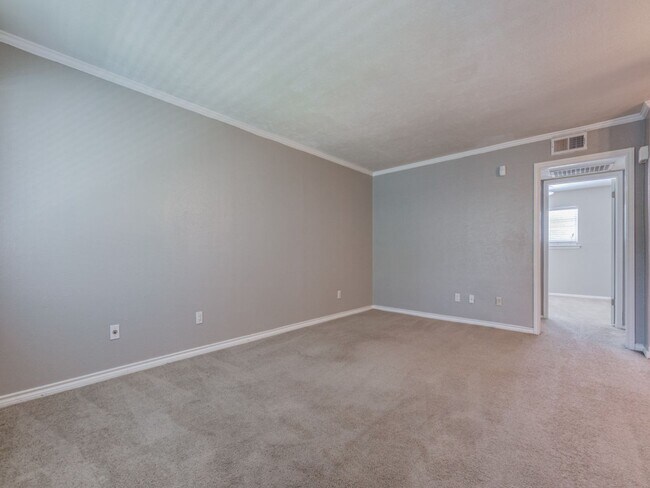 Foto del edificio - Inwood and Lemmon area, 1 Bedroom, 1 Bath ...
