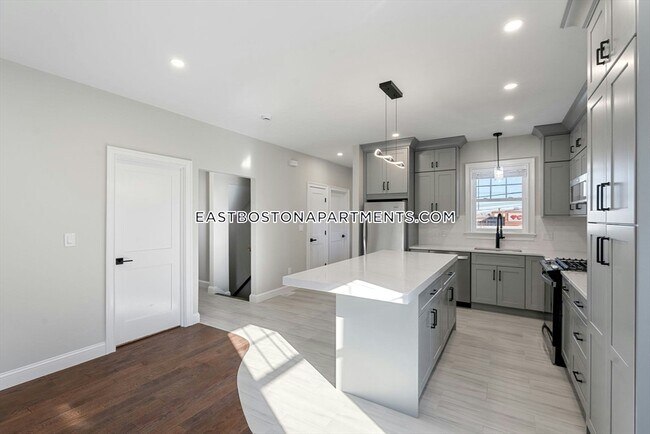 Building Photo - 120 St Andrew Rd