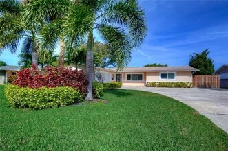 Building Photo - 2645 63rd Ave S