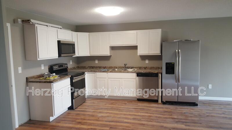 Foto principal - 418 8th St N