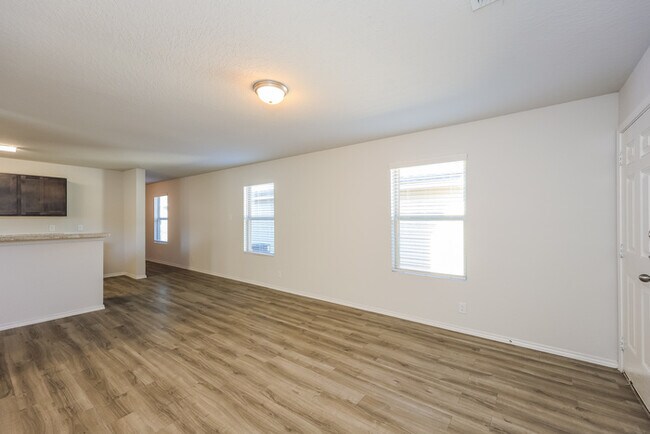 Building Photo - 2307 Applewhite Mdw