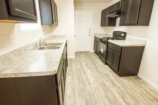 Building Photo - 5627 Rocky Trail Dr