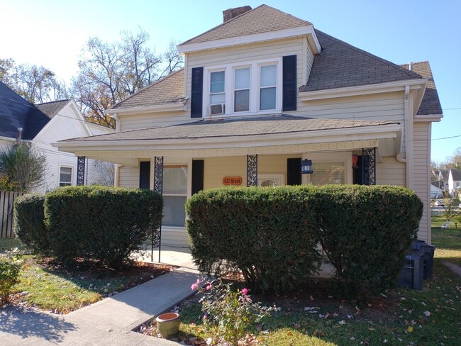 Building Photo - 437 Breck Ave