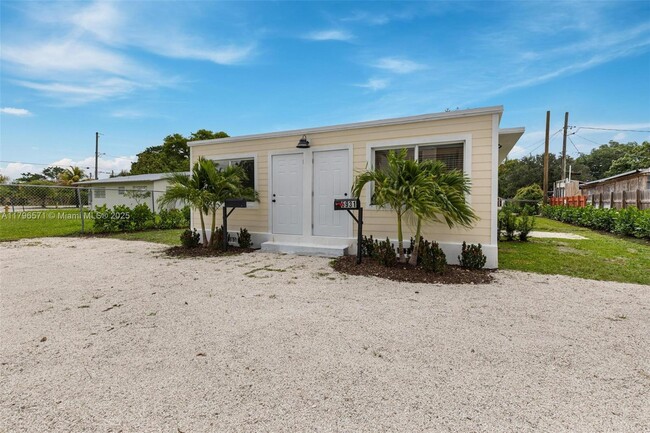 Foto del edificio - 5931 SW 64th St