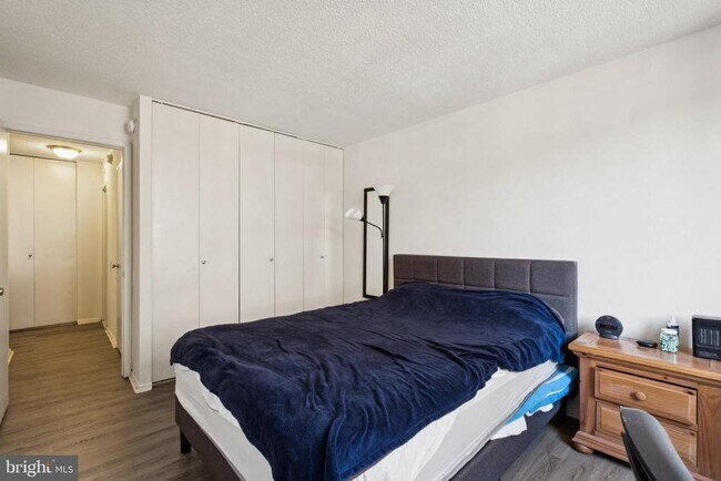Foto del edificio - 1326 Spruce St