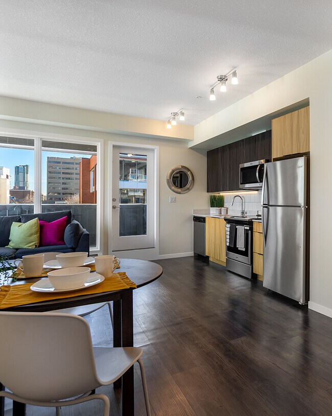 Building Photo - The Fifth