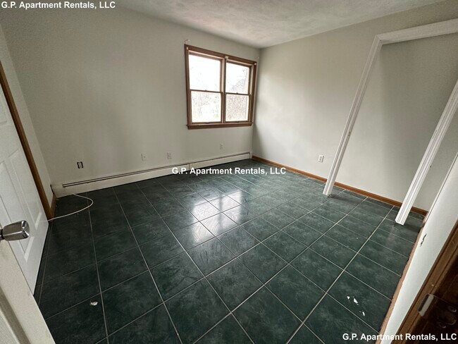 Building Photo - 65 Kennedy Dr