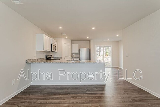 Building Photo - 113 Brooks Ct