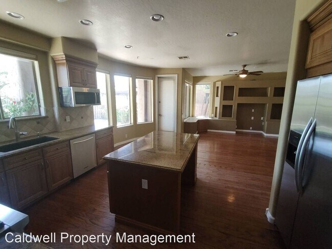 Building Photo - 3 br, 3 bath House - 22063 N. 77th Street