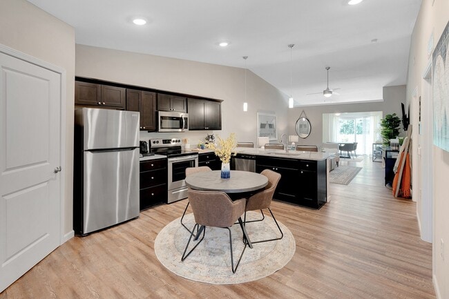 Spacious Kitchens with Breakfast Bar and Room for a Table - Redwood Lafayette Townhomes