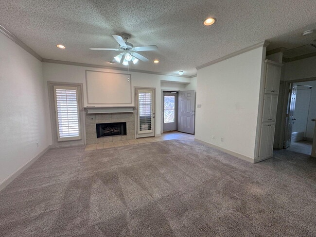 Building Photo - 3518 104th St