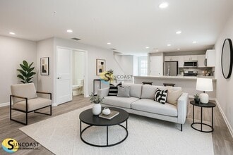 Building Photo - 3821 SW 43rd Ct