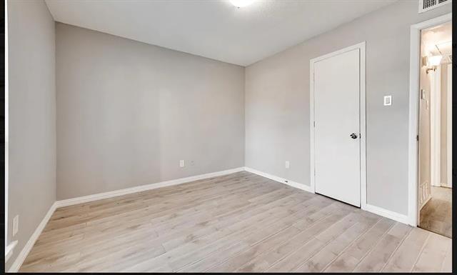 Foto del edificio - 610 N Oak St