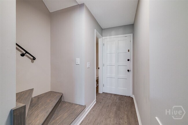 Foto del edificio - 49 Knollwood Cir