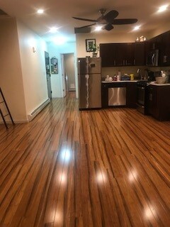 Foto del edificio - 563 Walton Ave