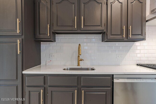 Foto del edificio - 94 Valley Ave