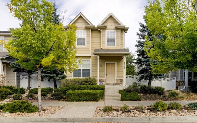 Foto del edificio - Charming 3-Bedroom Home Near Ft. Carson – ...