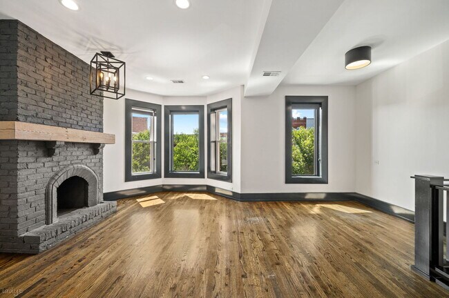 Foto del edificio - 3513 N Sheffield Ave