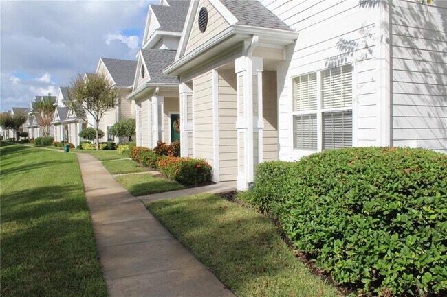 Building Photo - 330 Southern Pecan Cir