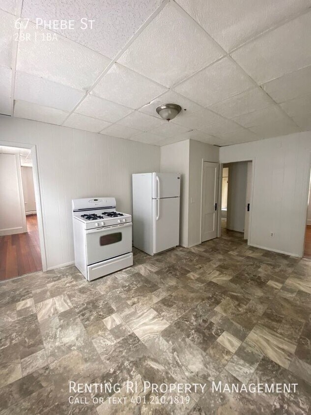 Primary Photo - Spacious First Floor Apartment with 2 Bedr...