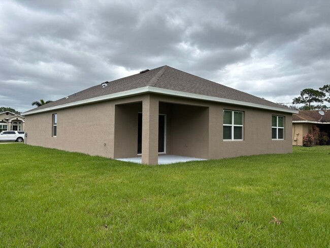 Building Photo - Brand New Port St.Lucie Home