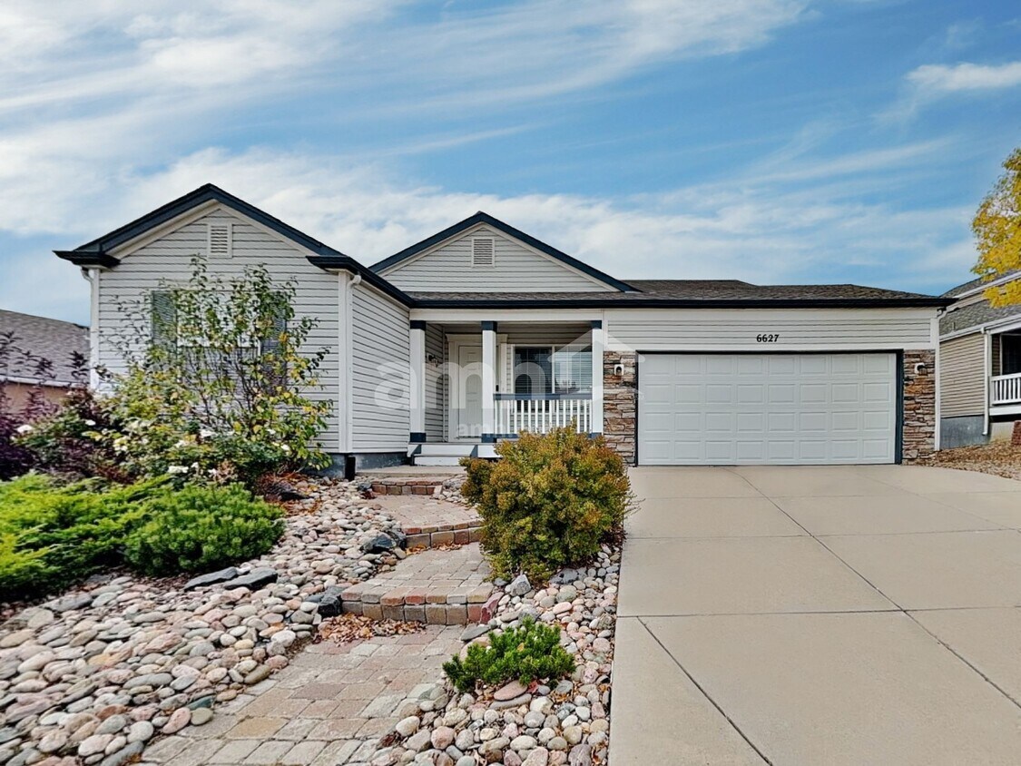 Foto principal - 6627 Sonny Blue Dr