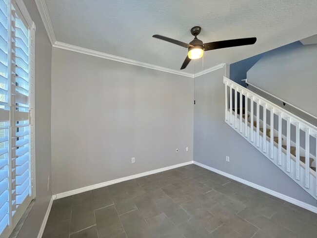 Building Photo - Hunter's Creek - 3 Bedroom, 2.5 Bathroom T...