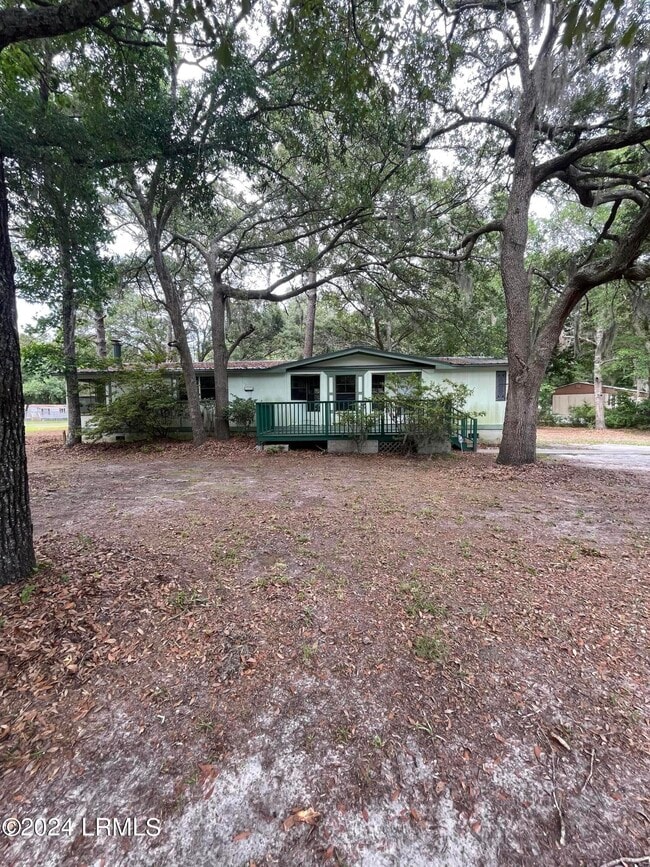 Building Photo - 3 Sandhill Dr