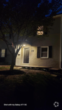 Building Photo - 834 S Ivy St