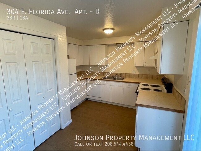 Building Photo - 2 bedroom townhome style property near Nam...