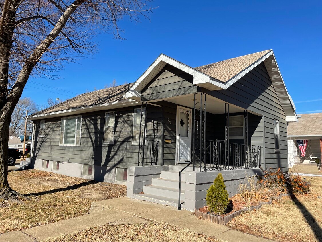 760 Sheridan St, Salina, KS 67401 House Rental in Salina, KS