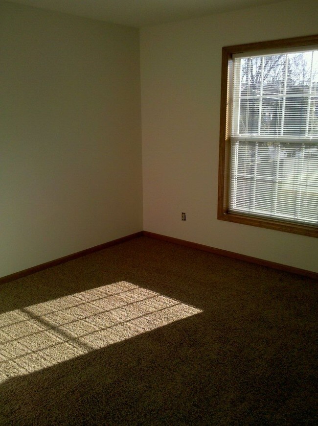 Foto del edificio - 2216 Curry Rd