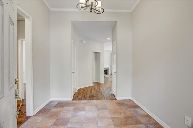 Building Photo - 35 Tranquil Glade Pl