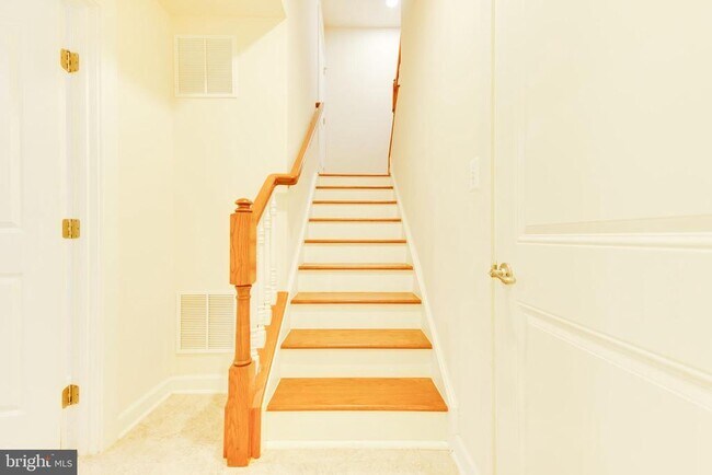 Foto del edificio - 5255 Stream Bank Ln