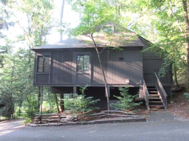 Building Photo - 16 Lake Watch Vlg
