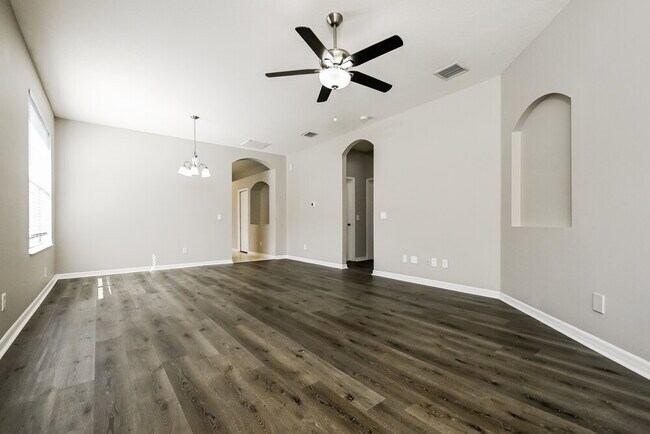 Foto del edificio - 12611 Geneva Glade Dr