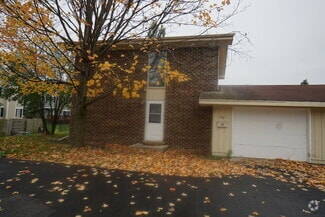 Building Photo - 638 St Johns Rd