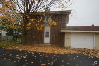 Building Photo - 638 St Johns Rd