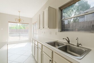 Building Photo - 7603 Quintero Dr