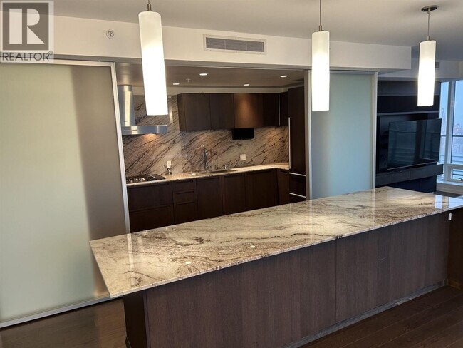 Photo du bâtiment - 1011 W Cordova St