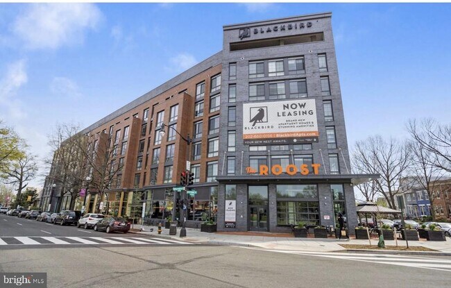 Foto del edificio - 1211 G St SE