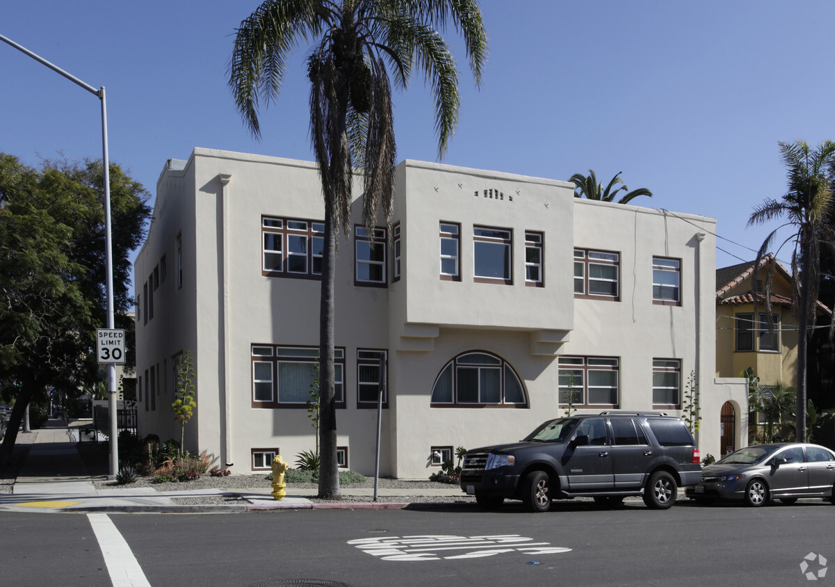 Building Photo - Banker's Hill Apartments