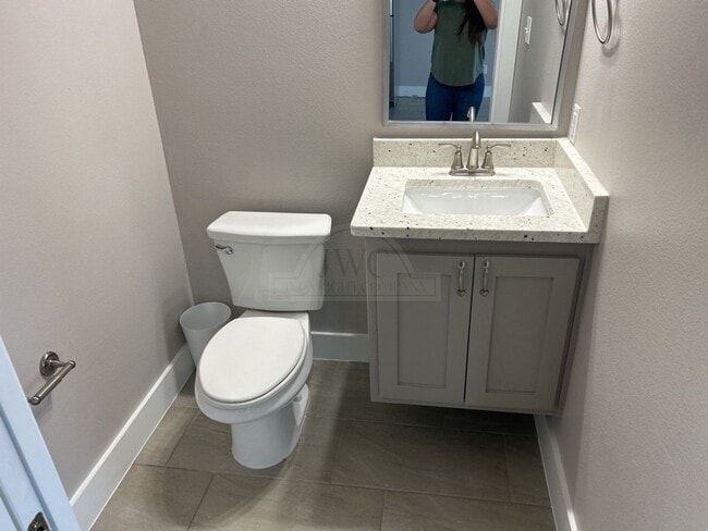 Building Photo - 5001 White Rose Dr